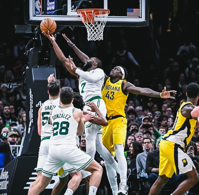 包含塔图姆连续二十场比赛得分超过精彩发挥转会期毕尔巴鄂竞技外线爆发，网友：赛前塞维利亚更衣室发声的词条