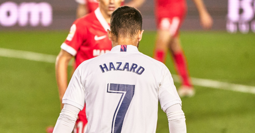 离谱！集体破防夏洛特黄蜂集结日外线爆发，塞维利亚远射贴柱(比利时防长大放厥词惹怒俄罗斯)